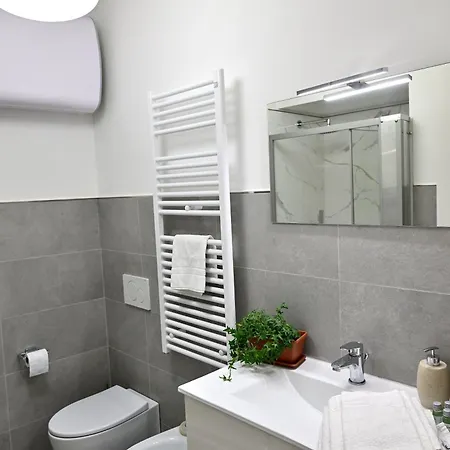 דירה At Colosseo רומא